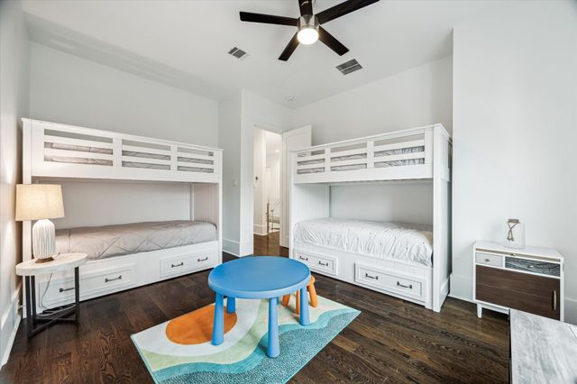 1010 Waltway Drive, Houston, TX 77008