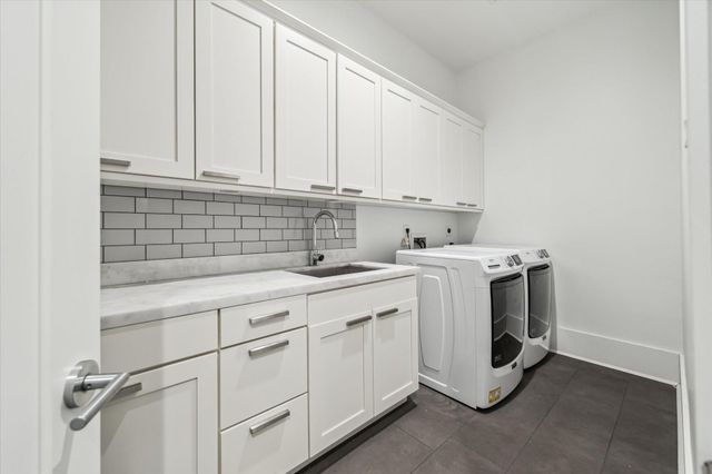 1010 Waltway Drive, Houston, TX 77008