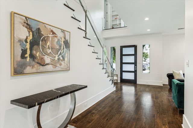 1010 Waltway Drive, Houston, TX 77008