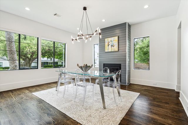 1010 Waltway Drive, Houston, TX 77008