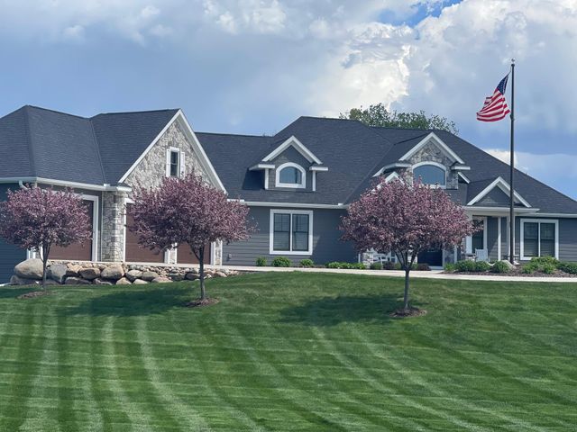 13781 Pribyl Pond Lane, Shakopee, MN 55379