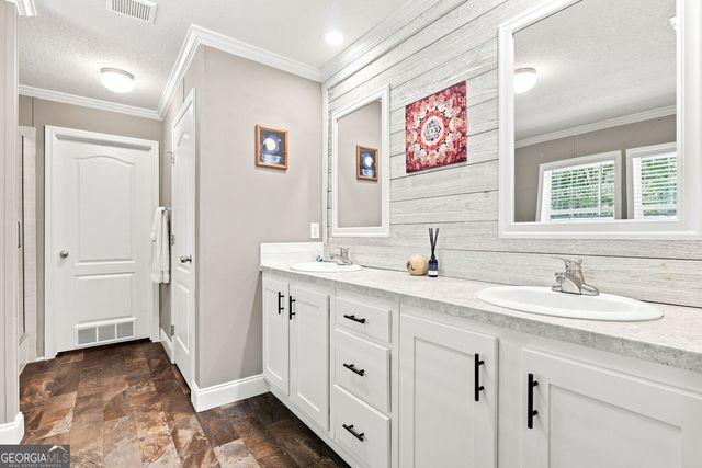 657 Barnes Mountain Road, Ellijay, GA 30540