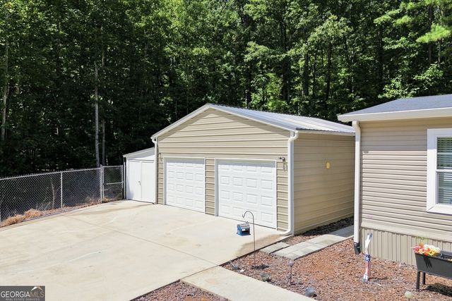 657 Barnes Mountain Road, Ellijay, GA 30540