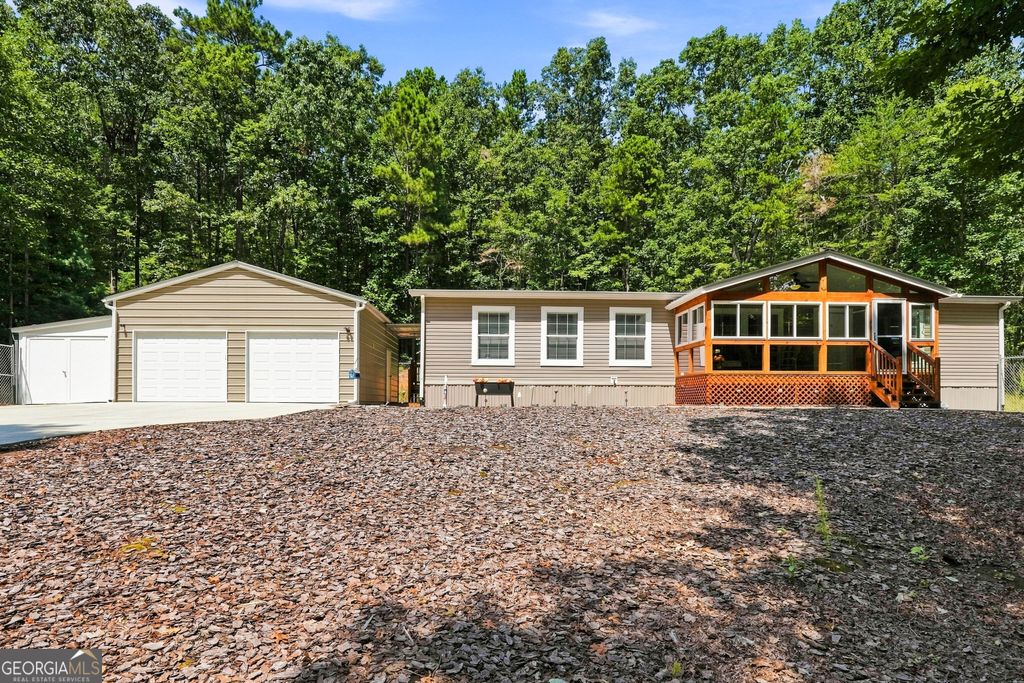 657 Barnes Mountain Road, Ellijay, GA 30540