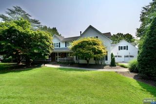 101 E Crescent Avenue, Mahwah, NJ 07430