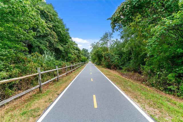 45 Seabreeze Lane 45, Bristol, RI 02809