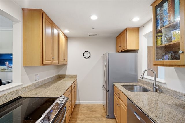 45 Seabreeze Lane 45, Bristol, RI 02809