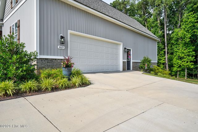 4425 Dayspring Drive, Rocky Mount, NC 27804