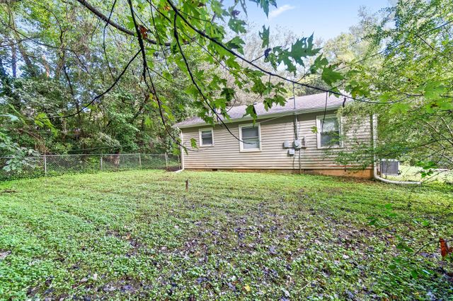 96 Chapel St, Clarksville, TN 37042