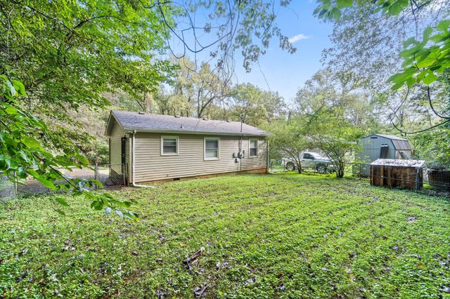 96 Chapel St, Clarksville, TN 37042