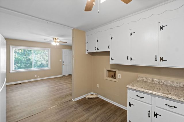 96 Chapel St, Clarksville, TN 37042