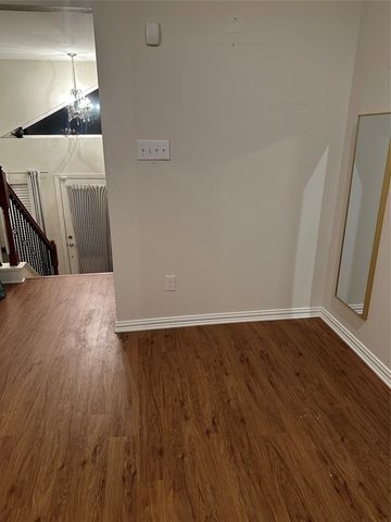 714 Greenridge Drive, Arlington, TX 76017