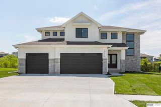 18907 Devonshire Drive, Gretna, NE 68028
