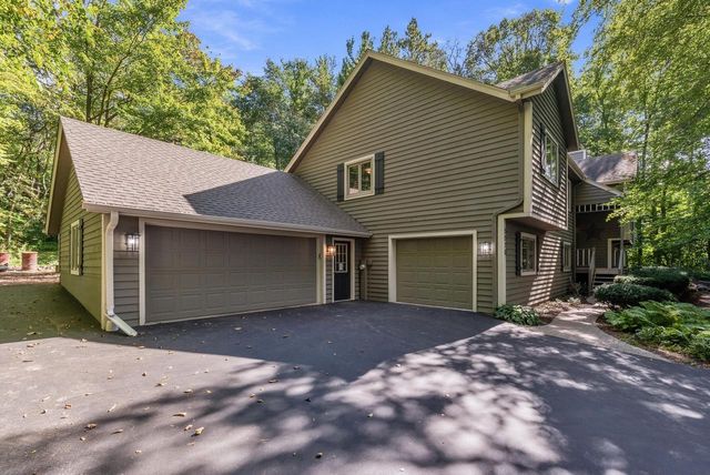 5510 Maple ROAD, West Bend, WI 53095
