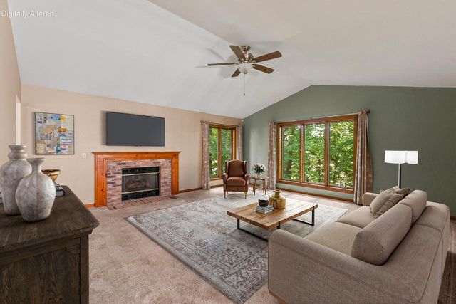 5510 Maple ROAD, West Bend, WI 53095
