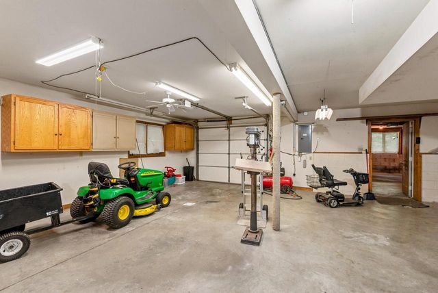 5510 Maple ROAD, West Bend, WI 53095