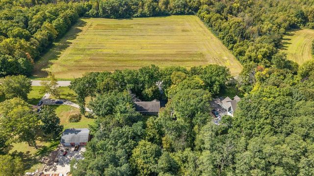 5510 Maple ROAD, West Bend, WI 53095
