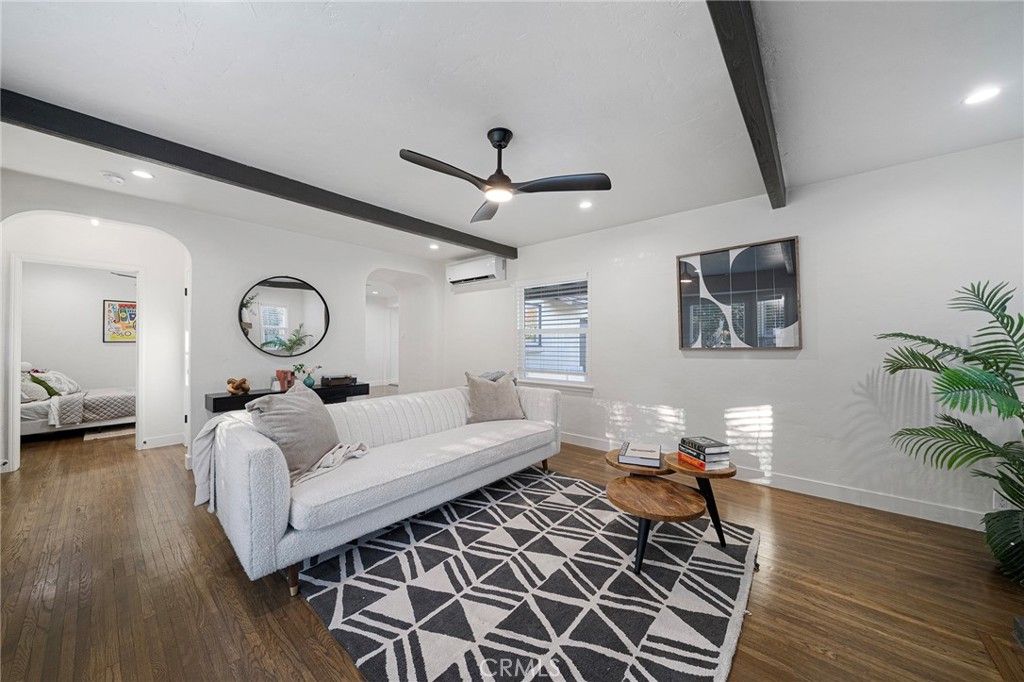 1526 N White Avenue, Pomona, CA 91768 — photo 4