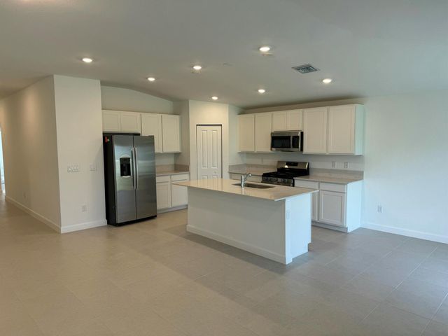 10509 NW Suncrest Lp, Port St Lucie, FL 34987