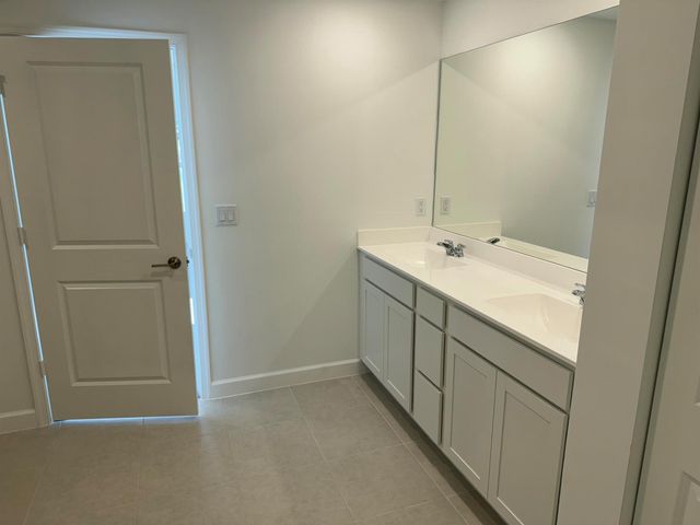 10509 NW Suncrest Lp, Port St Lucie, FL 34987