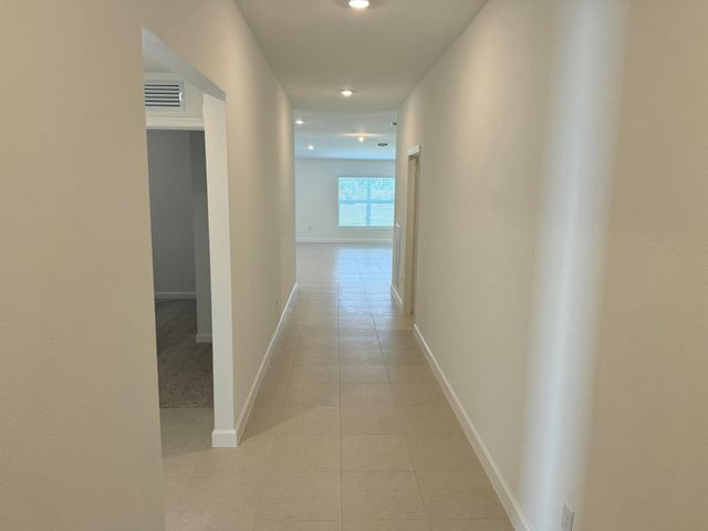 10509 NW Suncrest Lp, Port St Lucie, FL 34987