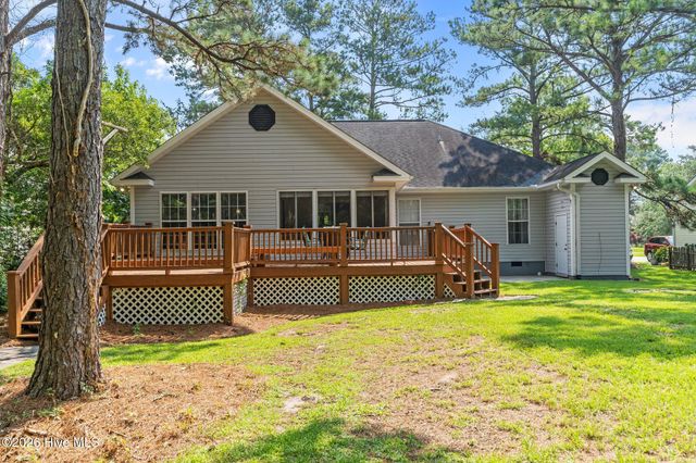 1528 Gores Landing Road SW, Ocean Isle Beach, NC 28469