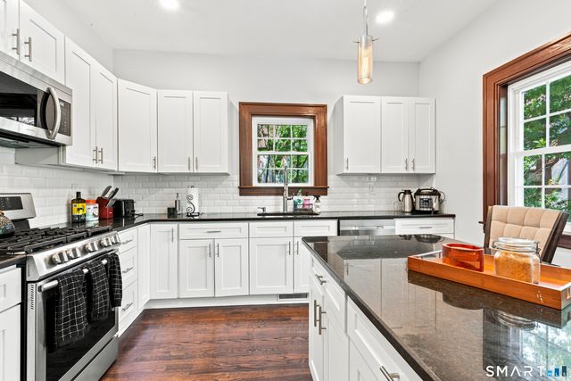 329 Alden Avenue, New Haven, CT 06511