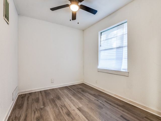 2117 Beaumont Street, Grand Prairie, TX 75051