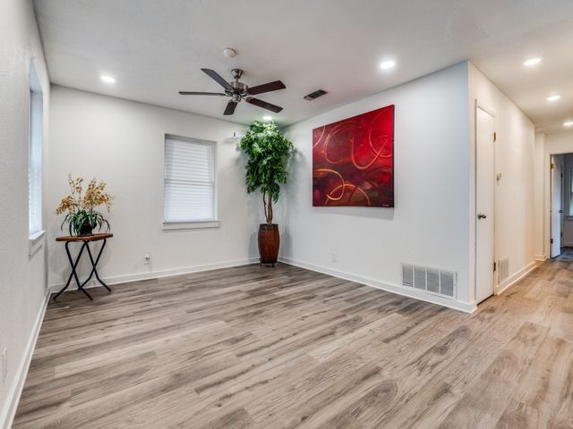 2117 Beaumont Street, Grand Prairie, TX 75051