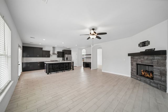 11806 N 131 East Avenue, Collinsville, OK 74021