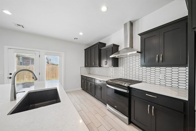 11806 N 131 East Avenue, Collinsville, OK 74021