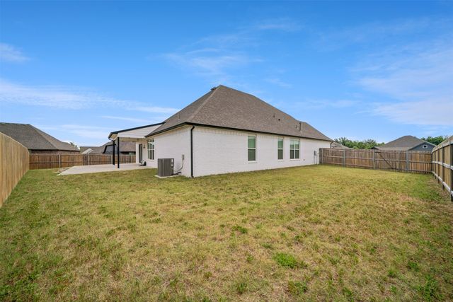 11806 N 131 East Avenue, Collinsville, OK 74021