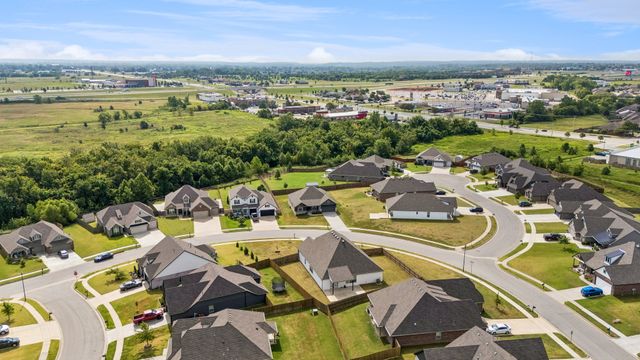 11806 N 131 East Avenue, Collinsville, OK 74021