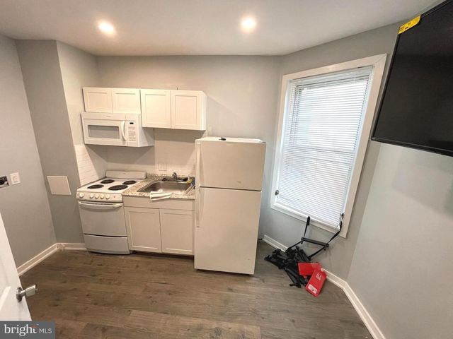 6108 WALNUT ST, Philadelphia, PA 19139