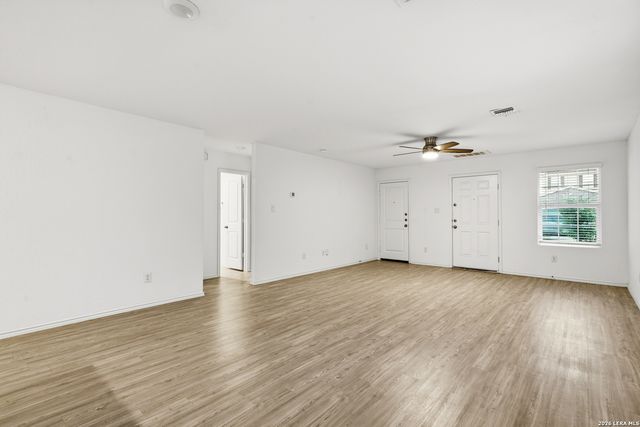 6522 Runaway Row, Converse, TX 78109