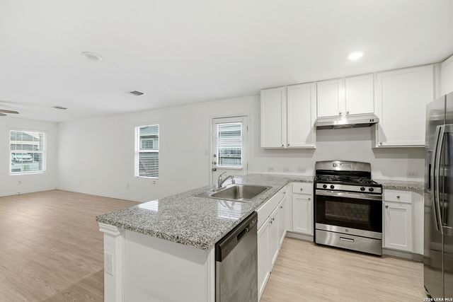 6522 Runaway Row, Converse, TX 78109