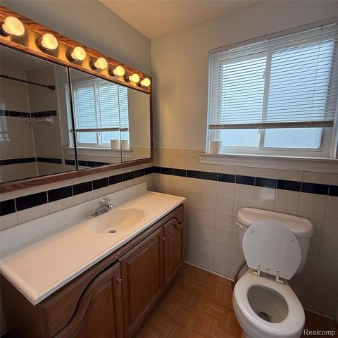 20098 Brian Court, Clinton Township, MI 48035