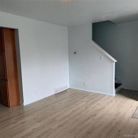 20098 Brian Court, Clinton Township, MI 48035