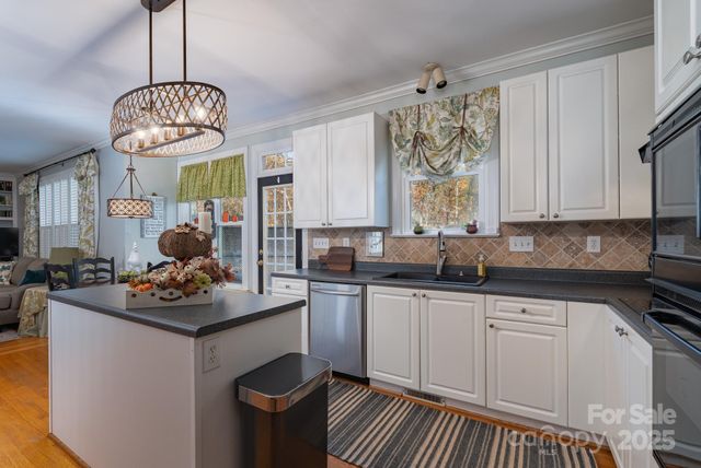 2117 Keegan Court, Matthews, NC 28104