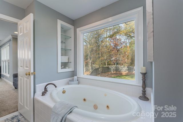 2117 Keegan Court, Matthews, NC 28104
