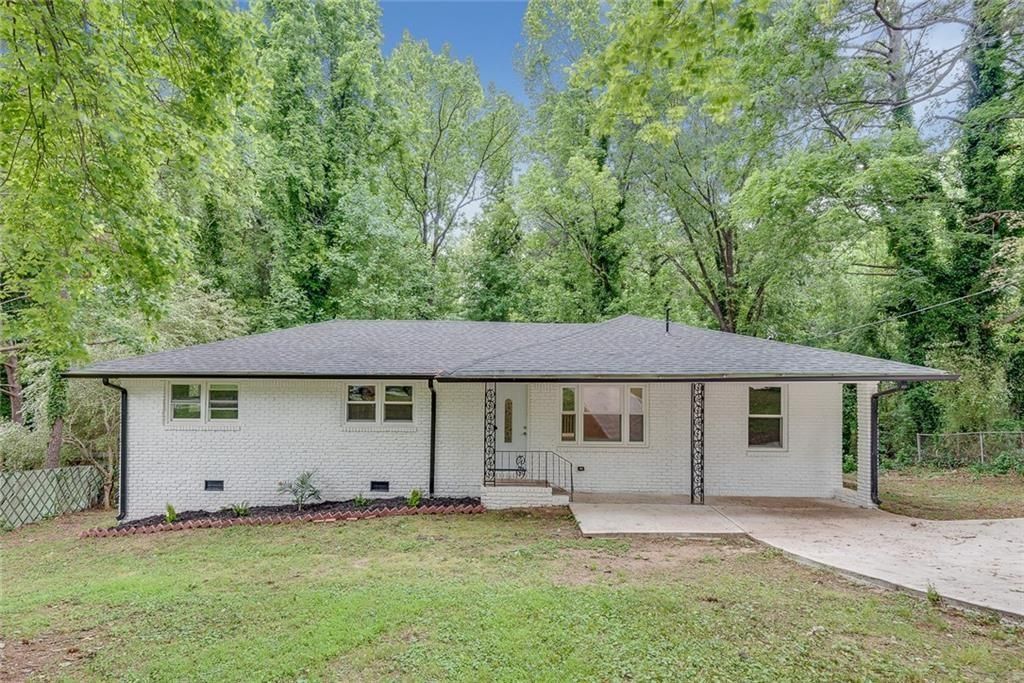 6030 Ridge SE Drive, Mableton, GA 30126