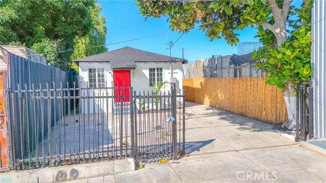 9621 Laurel, Los Angeles, CA 90002