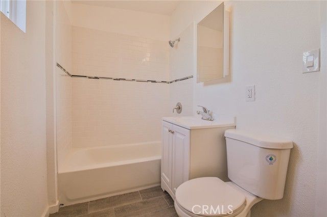 9621 Laurel, Los Angeles, CA 90002