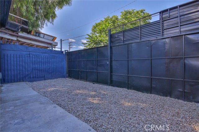 9621 Laurel, Los Angeles, CA 90002