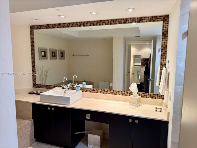 1000 Island Blvd 2512, Aventura, FL 33160