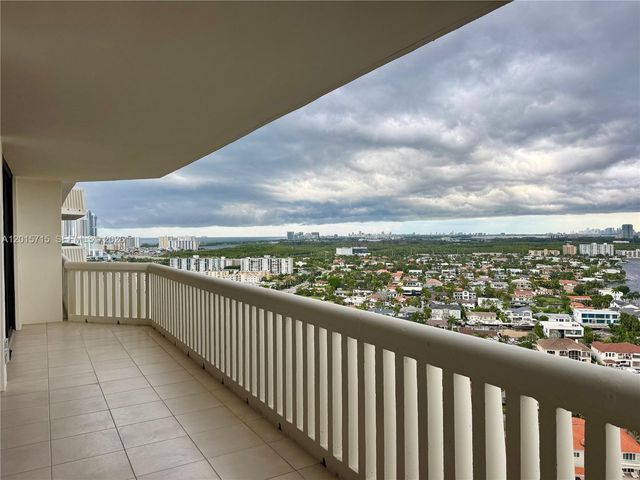 1000 Island Blvd 2512, Aventura, FL 33160