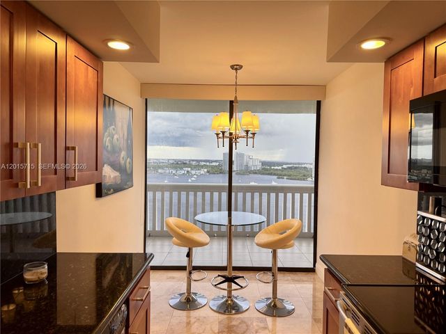 1000 Island Blvd 2512, Aventura, FL 33160