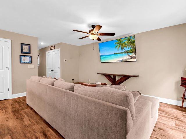 581 Bend Ave., Murrells Inlet, SC 29576