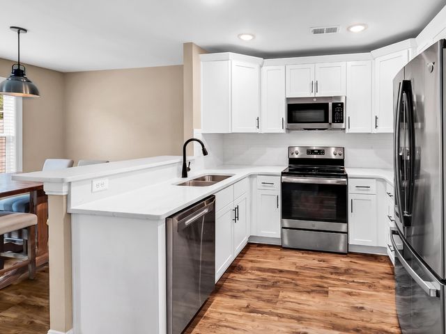 581 Bend Ave., Murrells Inlet, SC 29576