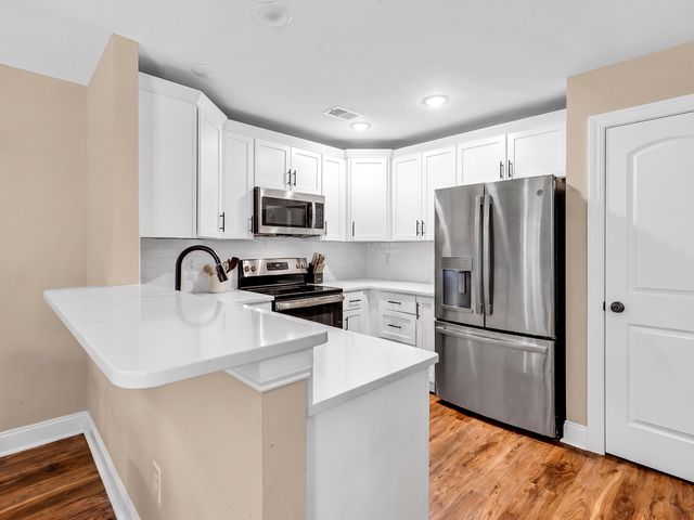 581 Bend Ave., Murrells Inlet, SC 29576